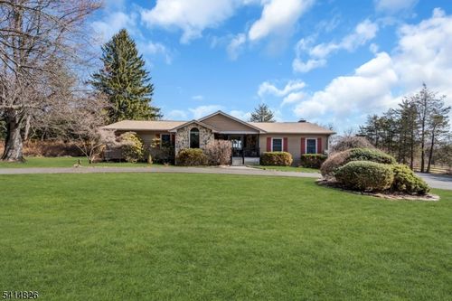 206 Califon Cokesbury Rd, Tewksbury Twp, NJ, 07830 | Card Image