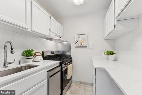 apt-301-12705 Dara Dr, WOODBRIDGE, VA, 22192-2765 | Card Image