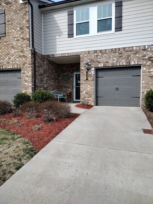 423 Palmetto Dr, Columbia, TN, 38401-2993 | Card Image