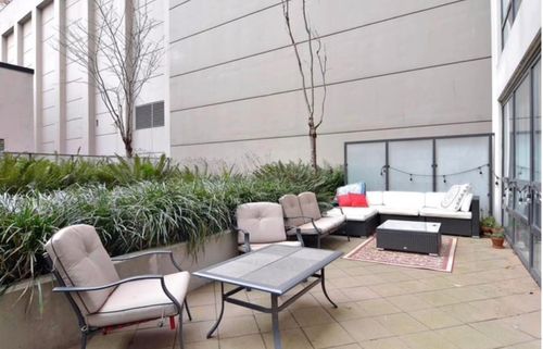 409-933 Hornby St, Vancouver, BC, V6Z3G4 | Card Image