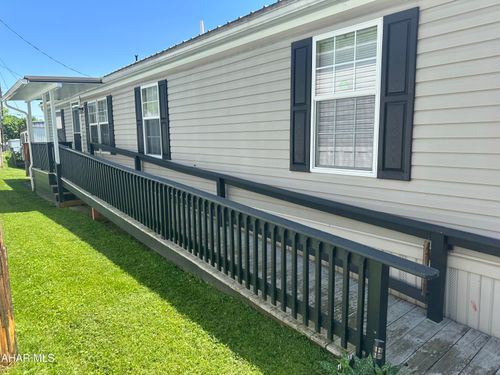220 Bud Cir, Altoona, PA, 16602-7811 | Card Image