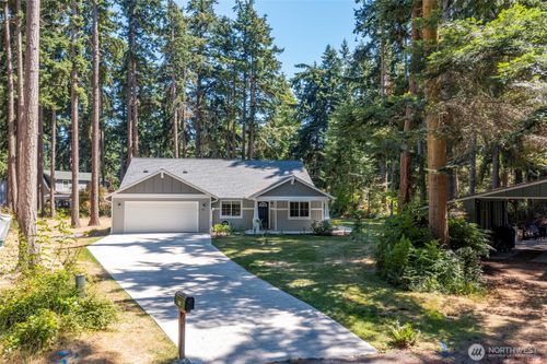 311 Rosewood Ct, Coupeville, WA, 98239-3605 | Card Image