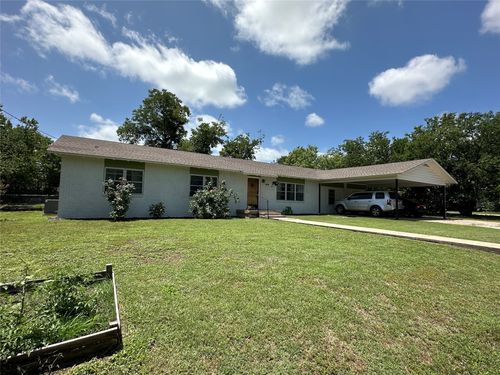 408 W Armstrong Ave, Comanche, TX, 76442-1608 | Card Image