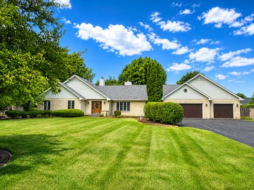 4452 Tuma Rd, Yorkville, IL, 60560-9515 | Card Image