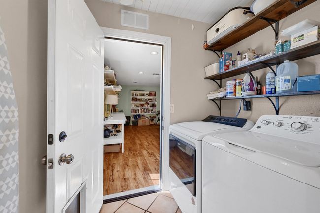 603 Kiowa Dr W, House other with 3 bedrooms, 2 bathrooms and null parking in Lake Kiowa TX | Image 10