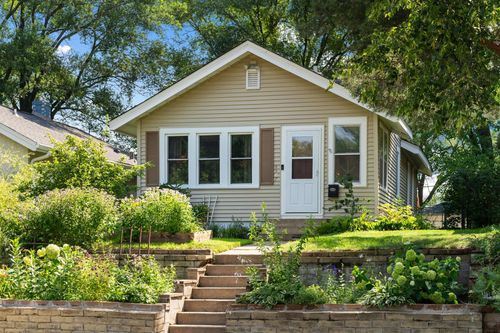4307 14th Ave S, Minneapolis, MN, 55407-3225 | Card Image