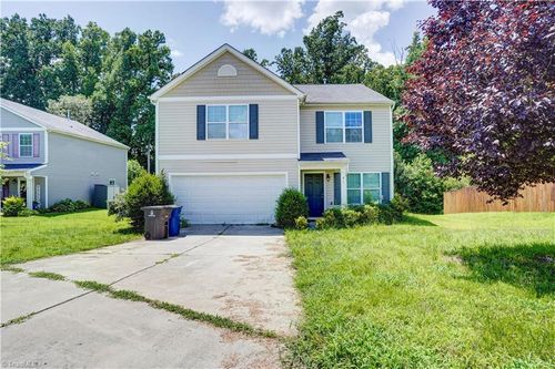 467 Salem Springs Dr, Winston-Salem, NC, 27107-1595 | Card Image