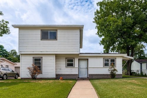 408 Bryan Dr, Arlington, TX, 76011-5612 | Card Image