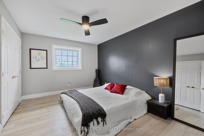 958375 7 Th Line E, House other with 4 bedrooms, 2 bathrooms and 8 parking in Mulmur ON | Image 18