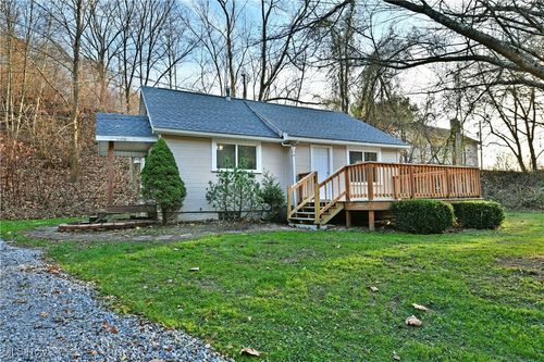 247 Township Road 306, Hammondsville, OH, 43930-7992 | Card Image