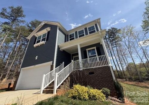 5156 Mark Dr Ne, Hickory, NC, 28601-9727 | Card Image