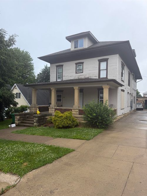 106 S Page St, Monona, IA, 52159-8304 | Card Image