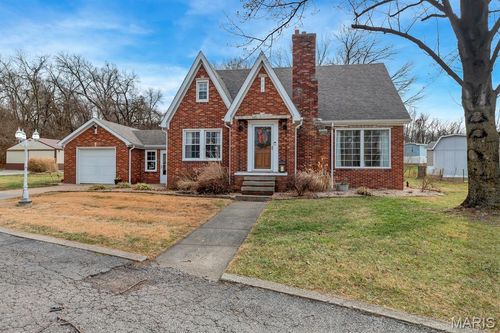 5642 State Route 162, Glen Carbon, IL, 62034-1800 | Card Image