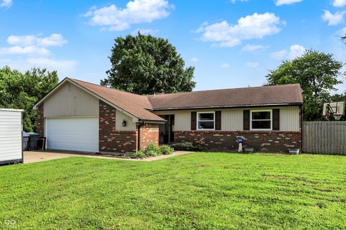 1759 Michele Ln, Greenwood, IN, 46142-1329 | Card Image