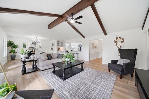 88 Rolling Hills Drive, Conroe, TX, 77304 | Card Image
