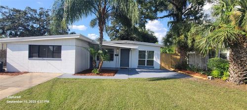 2027 Bentley St, ORLANDO, FL, 32805-1228 | Card Image