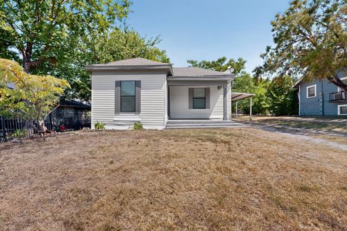 2609 Avenue G, Fort Worth, TX, 76105-2216 | Card Image