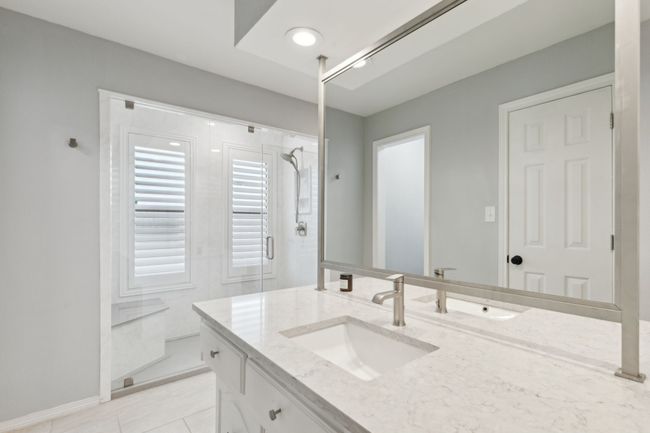10216 Shadow Way, House other with 4 bedrooms, 3 bathrooms and null parking in Dallas TX | Image 24