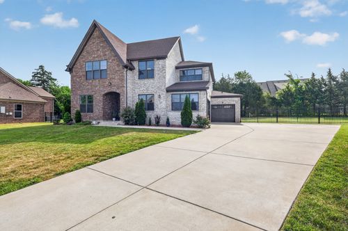 731 Orange Blossom Ct, Murfreesboro, TN, 37130-1526 | Card Image