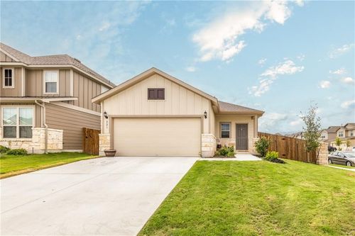 221 Compania Drive, Liberty Hill, TX, 78642 | Card Image