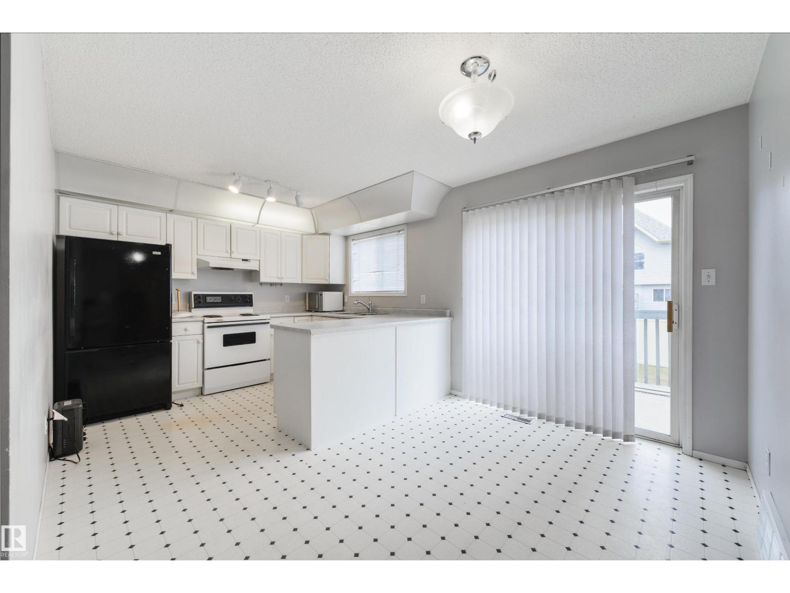 Residential in Edmonton 4