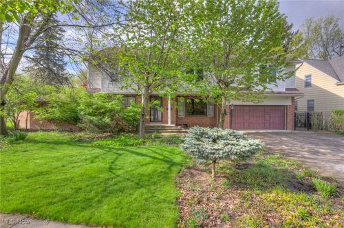 24118 E Baintree Rd, Beachwood, OH, 44122-1284 | Card Image