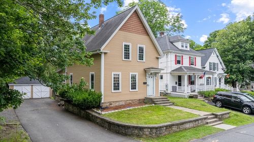32 Dale St, Franklin, MA, 02038-2224 | Card Image
