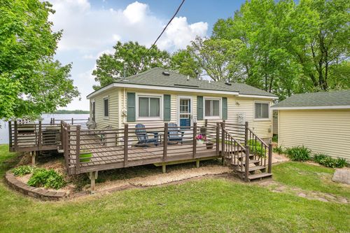 7259 100th Ave Se, Clear Lake, MN, 55319-9490 | Card Image