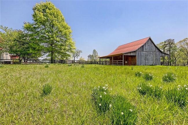 1096 Sutton Mill Rd, House other with 3 bedrooms, 2 bathrooms and 9 parking in Clarkesville GA | Image 63