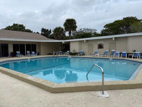 202-315 Circle Dr S, Boynton Beach, FL, 33435-2589 | Card Image