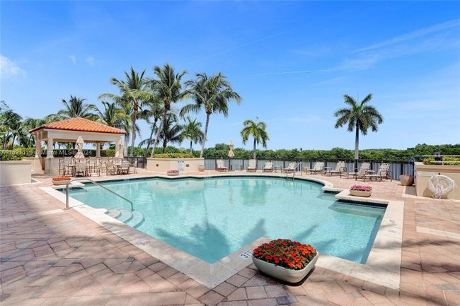 401 - 13627 Deering Bay Dr, Condo with 3 bedrooms, 3 bathrooms and null parking in Coral Gables FL | Image 38