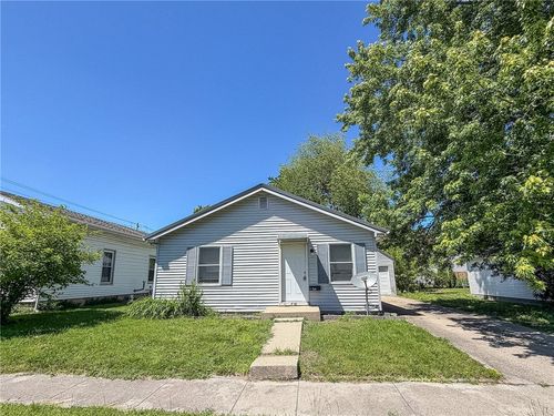 720 W Jefferson St, Sullivan, IL, 61951-1750 | Card Image