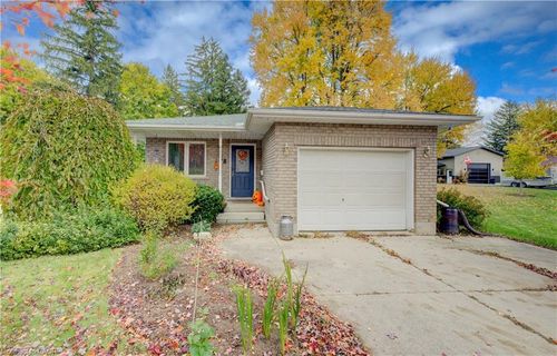 38 Mill St E, Milverton, ON, N0K1M0 | Card Image