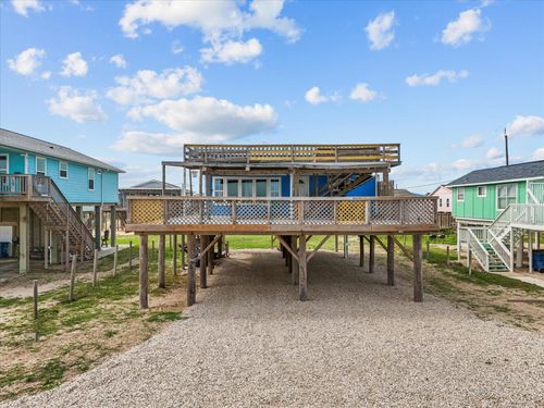 510 Beach Dr, Surfside Beach, TX, 77541-9250 | Card Image