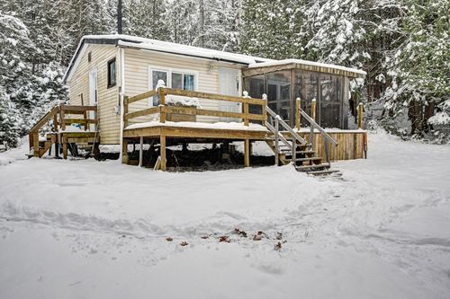 202 Ch De La Rivière-Rouge, Harrington, QC, J8G2S6 | Card Image