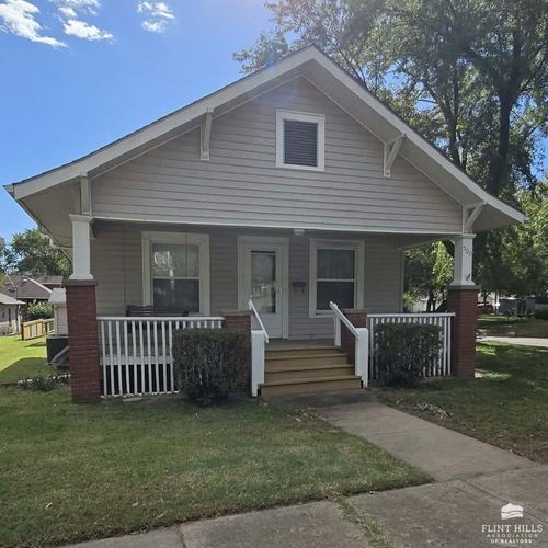 500 Ne 7th St, Abilene, KS, 67410-2128 | Card Image