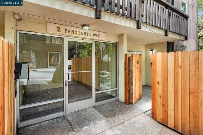 101 - 2 Panoramic Way, Condo with 2 bedrooms, 1 bathrooms and 1 parking in Berkeley CA | Image 30