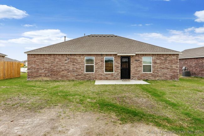 29318 E 80 Th St S, House other with 3 bedrooms, 2 bathrooms and null parking in Broken Arrow OK | Image 24