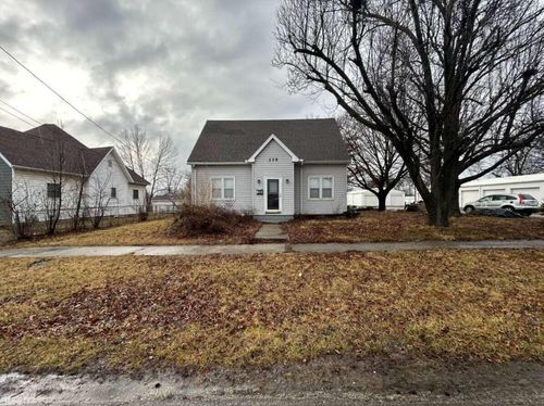 228 Graves St, Chillicothe, MO, 64601-3007 | Card Image