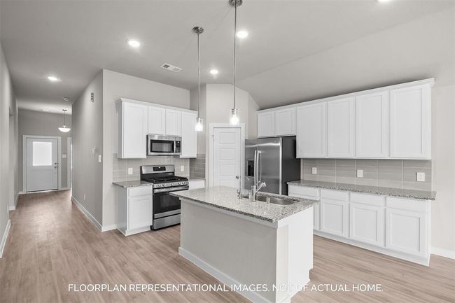 8610 Brine Ridge Ct, House other with 4 bedrooms, 2 bathrooms and 2 parking in Cypress TX | Image 7