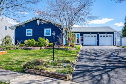 10 Wellington Ave, Port Reading, NJ, 07064-1219 | Card Image