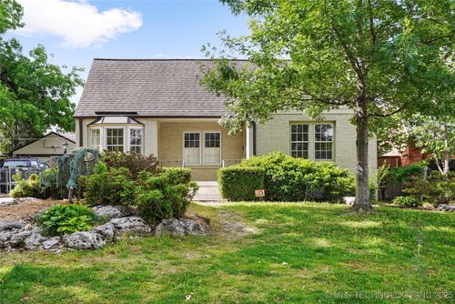 1208 E 29th St, Tulsa, OK, 74114-3907 | Card Image
