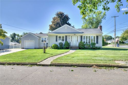 40 Brimfield Road, Cranston, RI, 02920 | Card Image