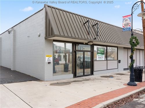 106 21st St, Nitro, WV, 25143-1740 | Card Image