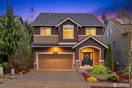 1916 98th Ave Se, Lake Stevens, WA, 98258-4555 | Card Image