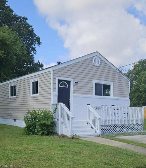 1107 West Ave, Hampton, VA, 23669-2728 | Card Image