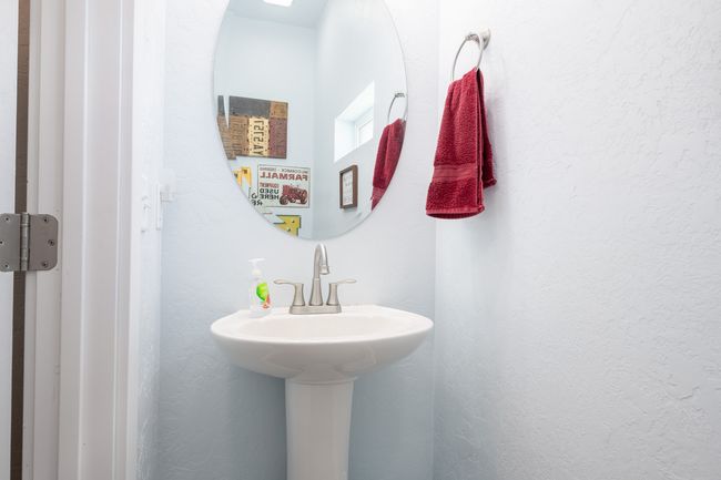 Guest bath | Image 24