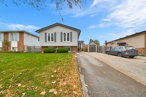 31 Raleigh St, Hamilton, ON, L8W1H4 | Card Image