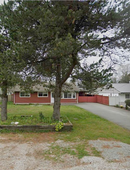 10125 Helen Dr, Surrey, BC, V3V3B4 | Card Image