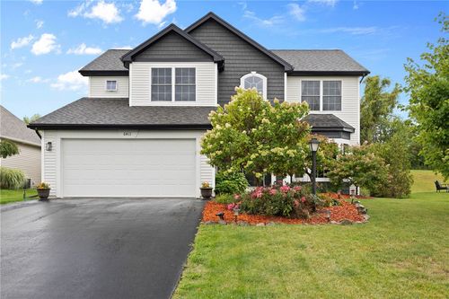 6411 Sunray Crest Dr, Victor, NY, 14564-9596 | Card Image